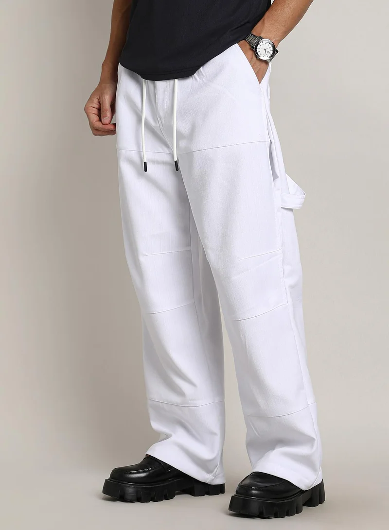 كامبوس سوترا Men's Chalk White Relaxed-Panel Cargo Trousers For Casual Wear | Mid-Rise | Relaxed Fit | Button Closure | Cargo Pants Crafted With Comfort Fit For Everyday Wear